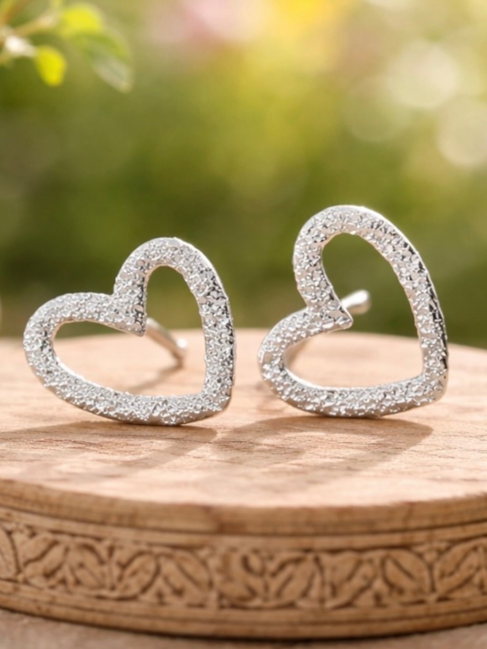 New  Small Outline Heart Earrings Sterling Silver 925 , From Canada